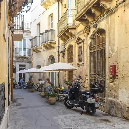 Awesome In Siracusa With Kitchenette Holiday home Syracuse