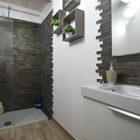 1 Bedroom In Siracusa * סירקוזה